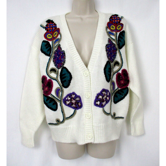 Jaclyn Smith Sweaters - VINTAGE Cottage GrannyCore Cardigan Sweater Medium Embroidered Floral Chunky Y2K